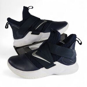 Nike LeBron‎ Soldier 12 TB Promo 'College Navy' Youth 6.5 AT3872-406 Basketball